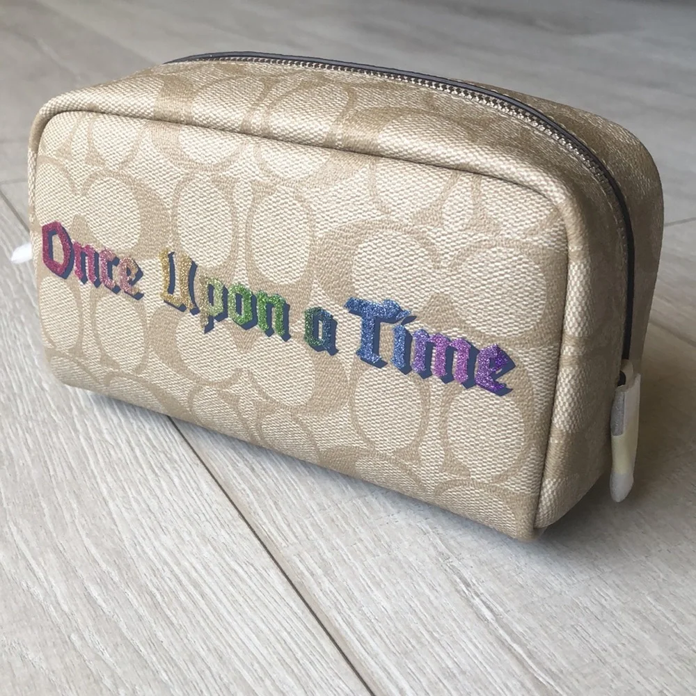 NWT Disney X Coach Once Upon A Time Cosmetic Case - Picture 2 of 8